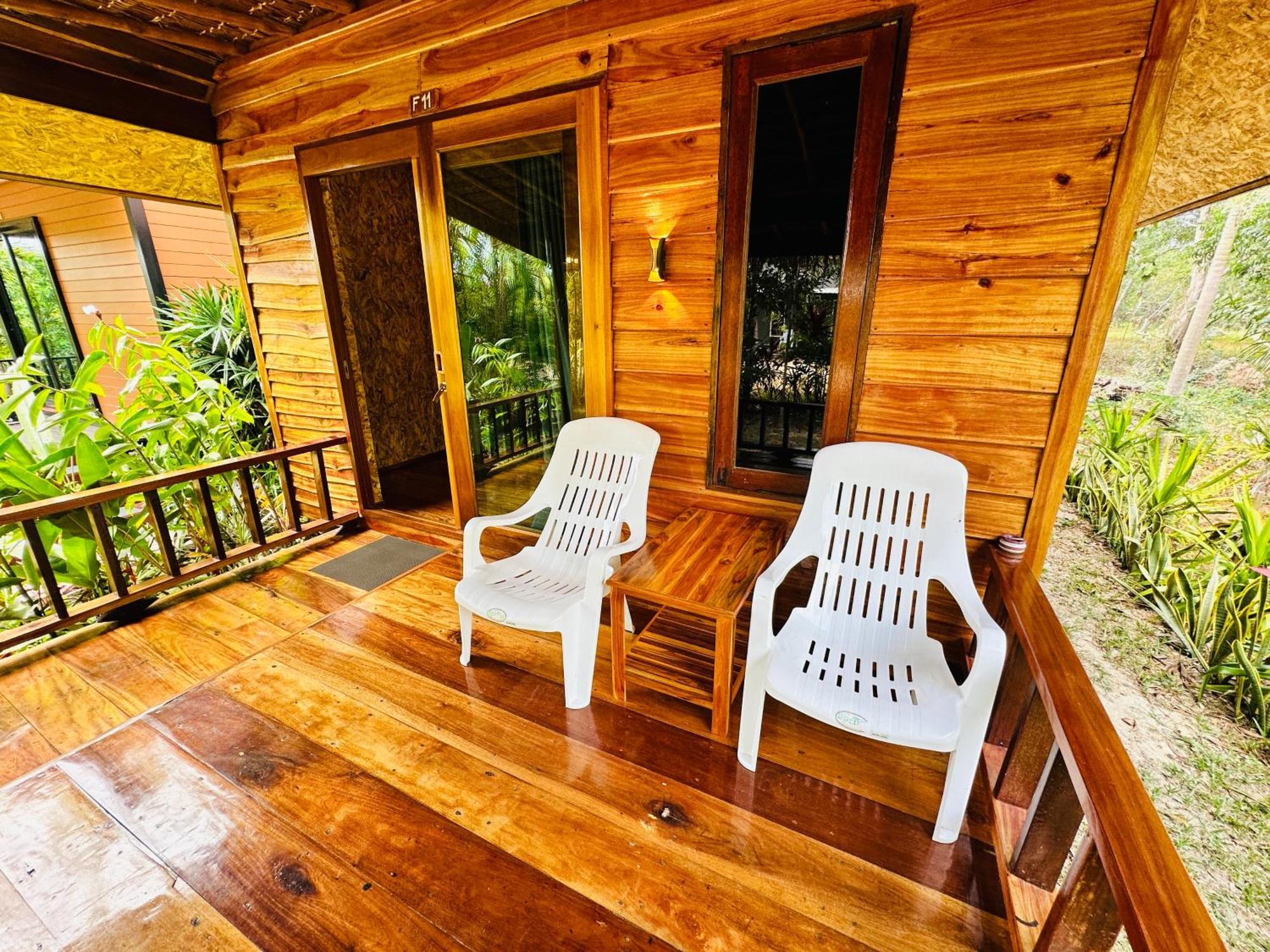 Koh Jum Hostel&Bungalow Exterior foto