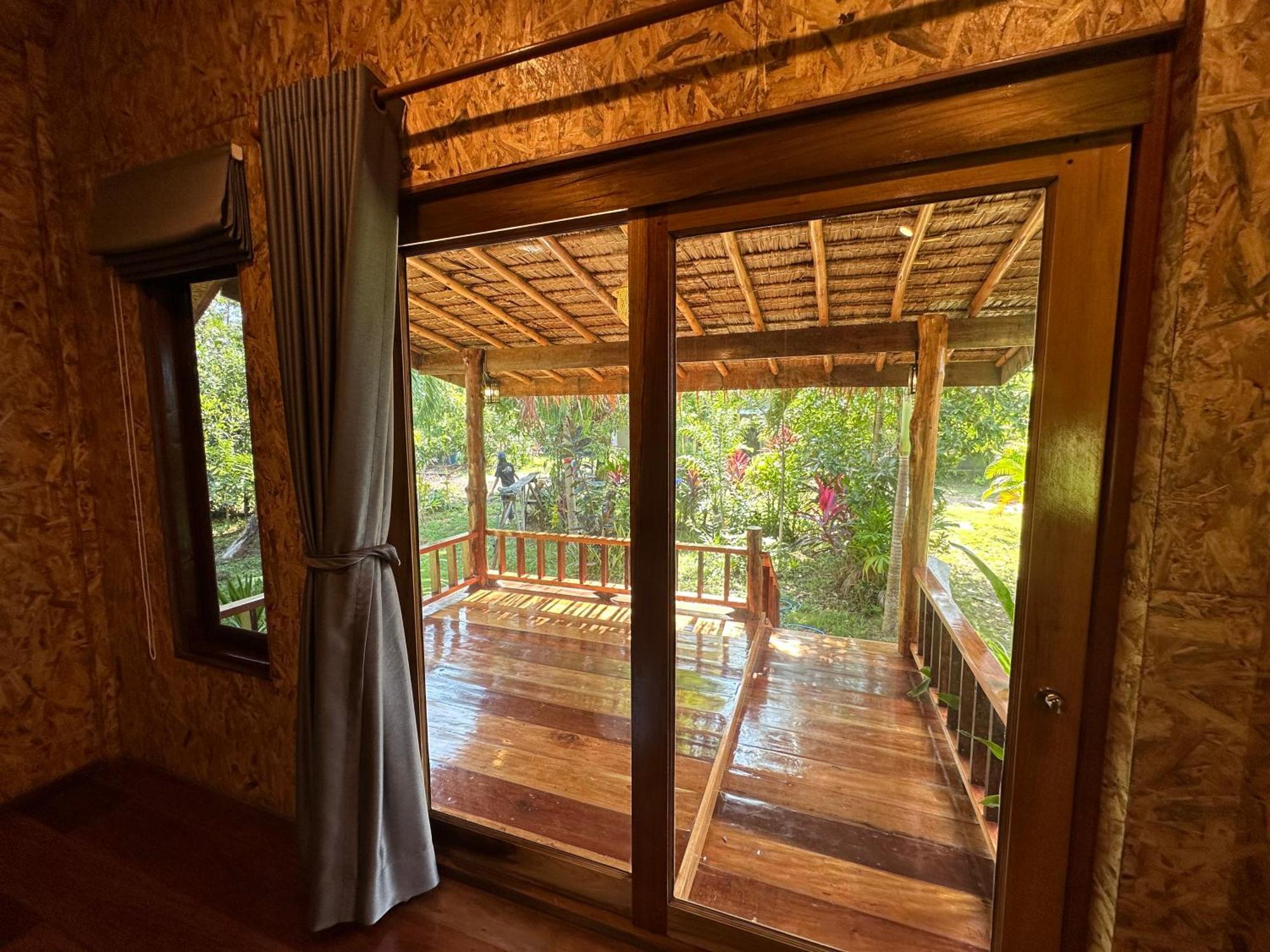 Koh Jum Hostel&Bungalow Exterior foto