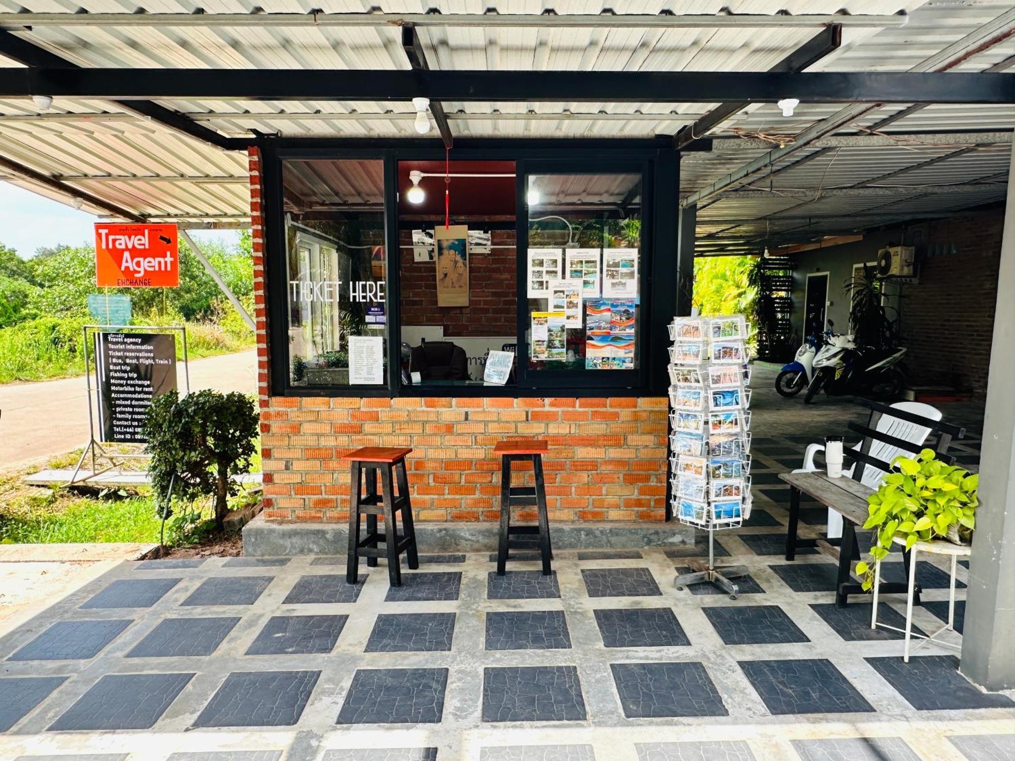 Koh Jum Hostel&Bungalow Exterior foto