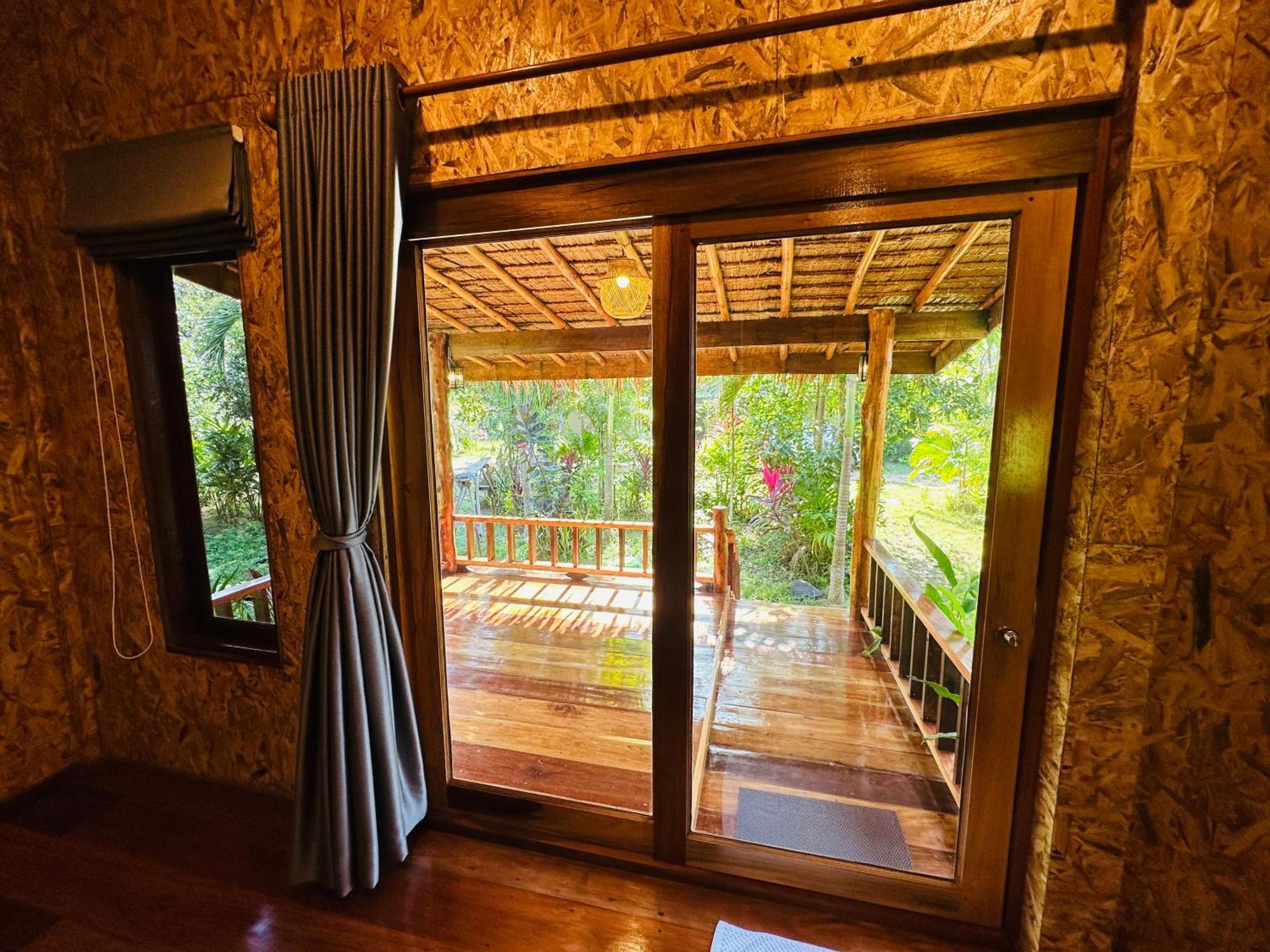 Koh Jum Hostel&Bungalow Exterior foto