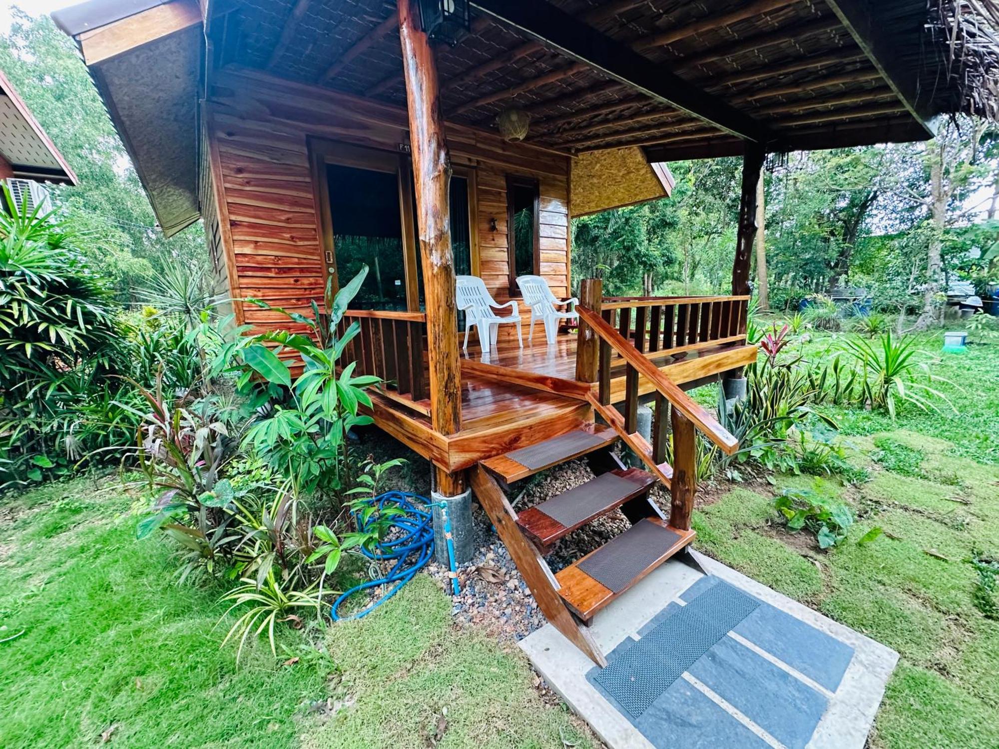 Koh Jum Hostel&Bungalow Exterior foto