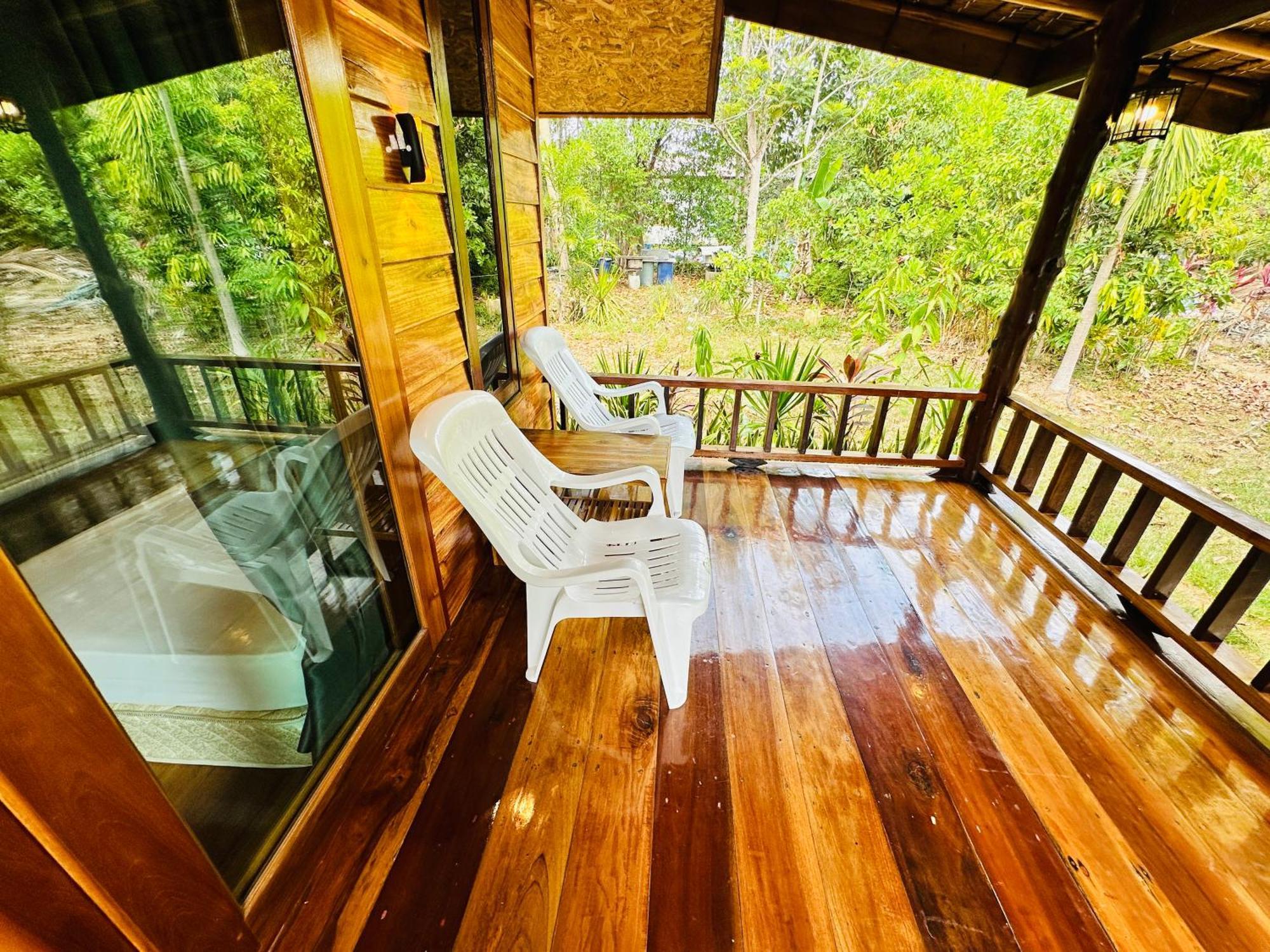 Koh Jum Hostel&Bungalow Exterior foto