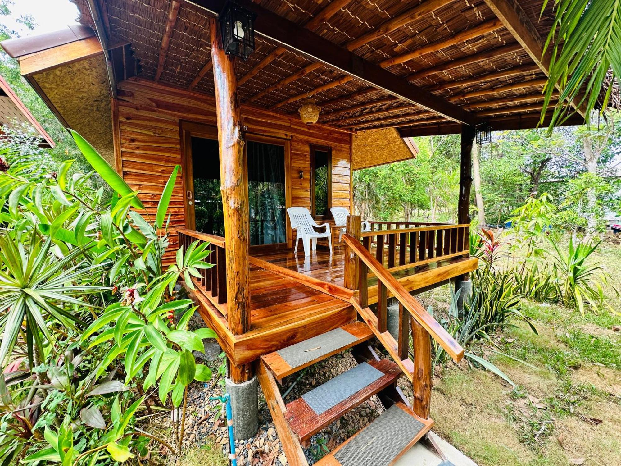 Koh Jum Hostel&Bungalow Exterior foto