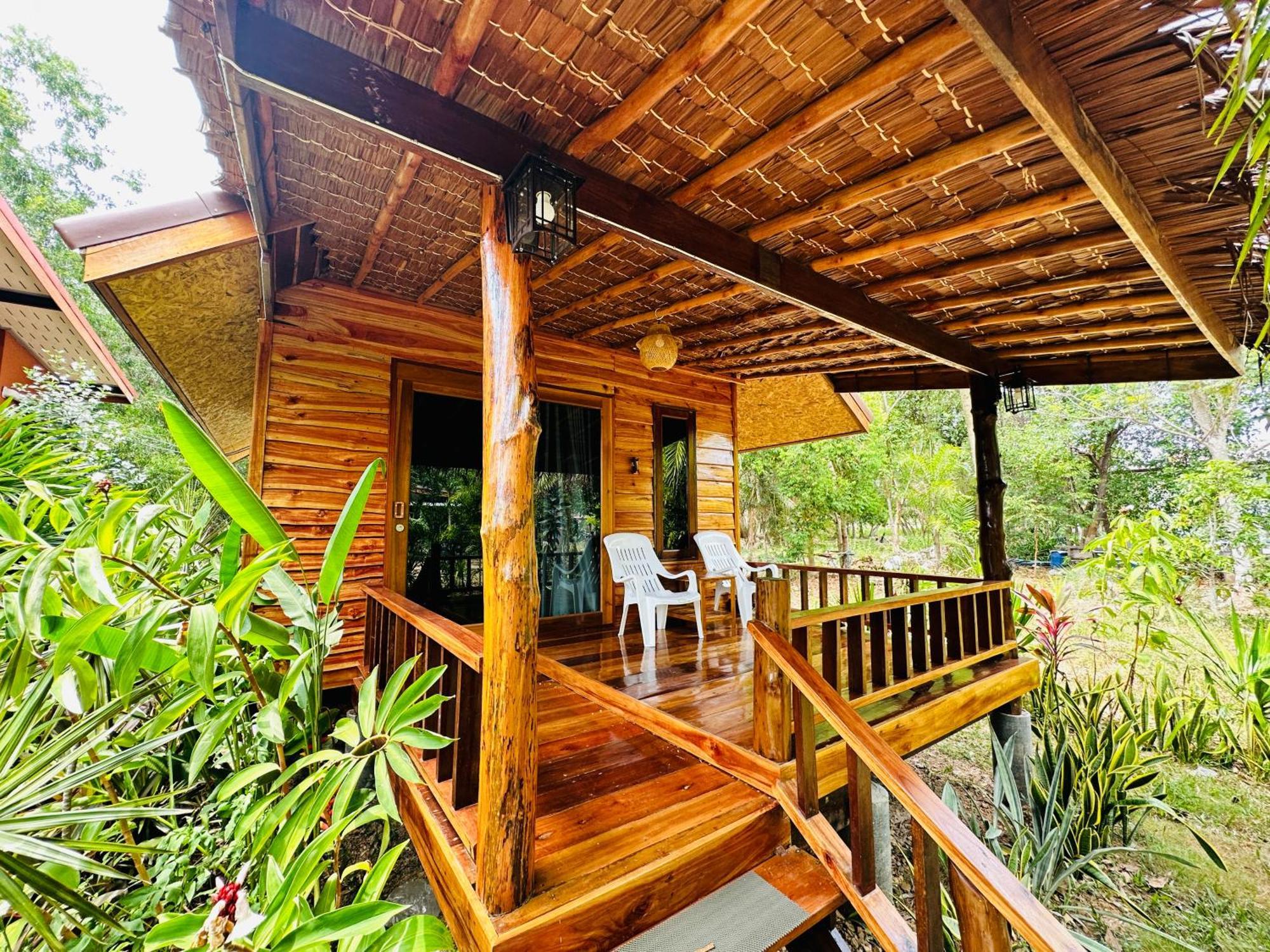 Koh Jum Hostel&Bungalow Exterior foto